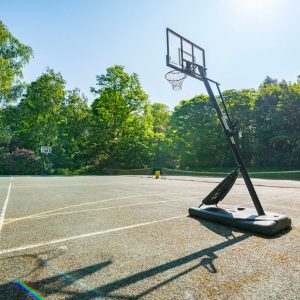 Basketball hoop